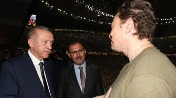 Cumhurbaşkanı Erdoğan Katar'da Elon Musk ile bir araya geldi