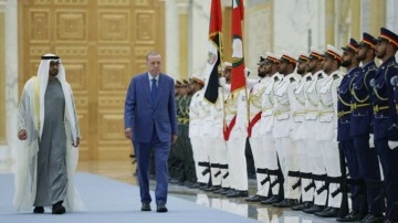 Cumhurbaşkanı Erdoğan Körfez turunun son durağı için BAE'de