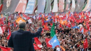 Cumhurbaşkanı Erdoğan sahaya iniyor! 7 bölge 50 ilde miting...