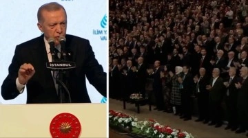 Cumhurbaşkanı Erdoğan'ın "One minute" çıkışı salonu ayağa kaldırdı