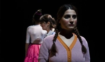 Dandun Tiyatro’da kadınlar seslerini yükseltiyor: İstismara karşı sesimizi kısmayacağız