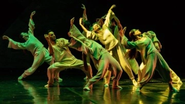 "Dans Adrenalin" programının dünya prömiyeri AKM'de yapıldı!