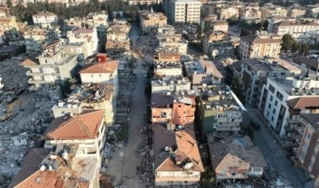 Deprem bölgesinde yıkılan binalara ilişkin 3 kişi İstanbul'da gözaltına alındı