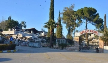 Depremde Arsuz Otel de enkaza döndü