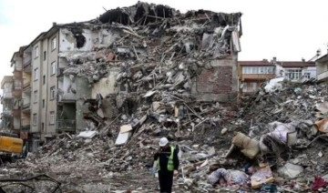 Depremde binaların ardı ardına yıkıldığı görüntüler ortaya çıktı