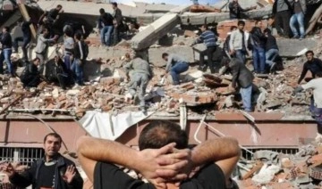 Depremde kaybolan yakınlarını arayan acılı aileler yetkililerden açıklama bekliyor