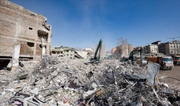 Depremzede öğretmen Bülent Can yazdı: 'Yara yarayla kapanmaz'