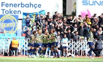Derbiyi kazanan Fenerbahçe avantaj elde etti