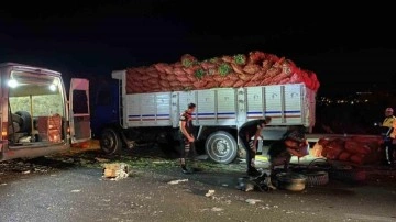 Dinamit yüklü kamyon devrildi, İzmir yolu ulaşıma kapandı!