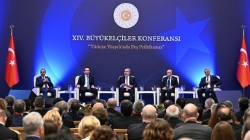 Dışişleri Bakanı Hakan Fidan'ın ev sahipliğinde 'Türkiye Yüzyılı' paneli düzenlendi