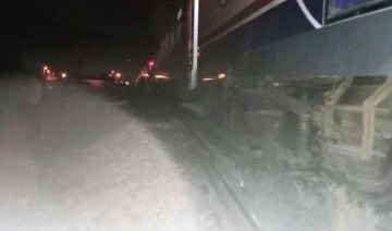 Diyarbakır-Batman seferini yapan yolcu treni raydan çıktı