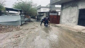 Diyarbakır Sur’da yağış sonrası sokaklarda temizlik yapıldı