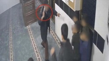 Diyarbakır'da camide skandal! Kuran öğrenen çocukları bıçakla uyardı!