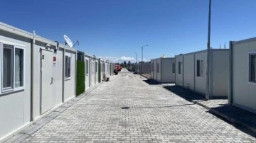 Diyarbakır'daki depremzedeler çadırdan konteynere geçiyor