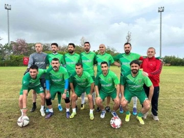 Diyarbakırlı masterler futbol takımı şampiyon oldu