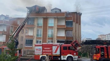 Dubleks daire alev alev yandı, bina tahliye edildi