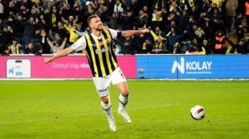Dzeko Fenerbahçe'yi sırtlıyor! 2. kez hat-trick yaptı