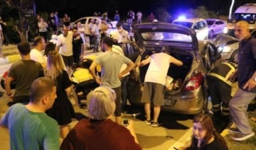 Edirne’de 6 kişinin yaralandığı kazada ortalık savaş alanına döndü