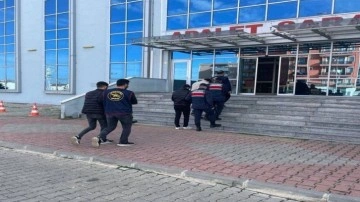 Edirne’de tekne motorlarını çaldığı iddiasıyla gözaltına alınmışlardı, 2'si tutuklandı