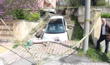 Edirne'de yol çöktü, otomobiliyle 1 metrelik çukura düştü