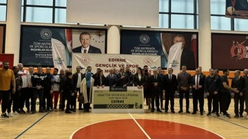 Edirne'deki amatör kulüplere 10 milyon liralık destek!