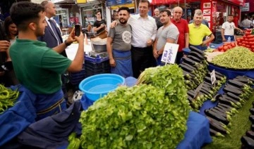 Ekrem İmamoğlu semt pazarını gezdi: 'Başkanım kurtarın bizi'