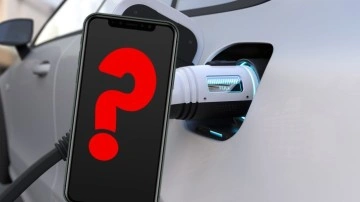 Elektrikli otomobil devi, akıllı telefon işine giriyor!