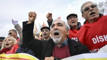 Emekliler Ankara'da "Büyük Emekli Mitingi" düzenledi!