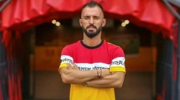 Emre Çolak, Türkiye'yi yasa boğan deprem felaketinden sonra futbolu bıraktı