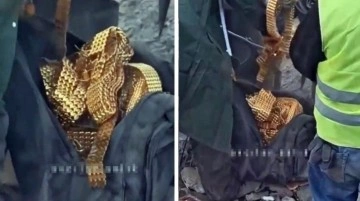 Enkazda bulunan bir çanta dolusu altın kemerin sahibi olduğu öne sürülen aile, iddiaları yalanladı