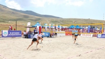 Erciyes'te plaj voleybolu turnuvası devam ediyor!