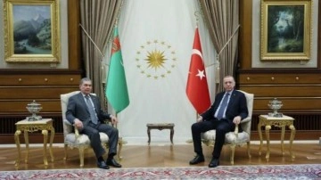 Erdoğan, Berdimuhamedov ve Orban'la görüştü