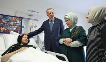Erdoğan, Kahramanmaraş'ta 248. saatte enkazdan çıkarılan Aleyna'yı hastanede ziyaret etti