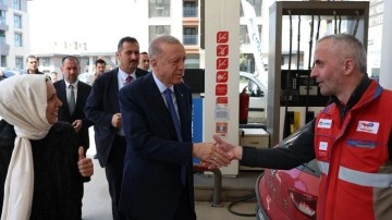 Erdoğan Üsküdar'da akaryakıt istasyonu çalışanlarını ziyaret etti