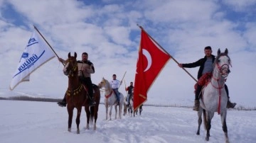Erzurum’da kar üzerinde cirit keyfi yaptılar