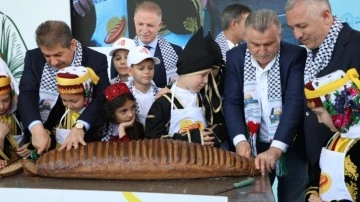 Esenler'de Gazzeli çocuklar barış ekmeği pişirdi