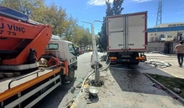 Esenyurt'ta freni boşalan kamyonet dehşet saçtı: 2 yaralı