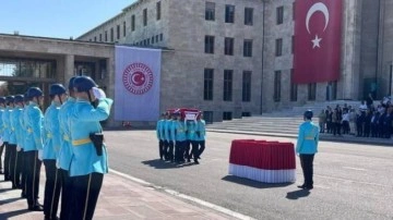 Eski milletvekili Pekşen için TBMM'de tören düzenlendi