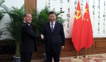Eski Rusya Devlet Başkanı Medvedev'den Çin'e sürpriz ziyaret