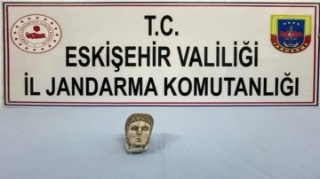 Eskişehir'de tarihi eser satmak isteyen 2 şüpheli yakalandı