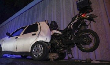 Eyüpsultan'da feci kaza: Motosiklet otomobile saplandı!