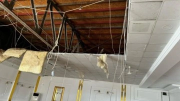 Faciadan dönüldü! Tokat'ta depremden dolayı düğün salonunun tavanı çöktü