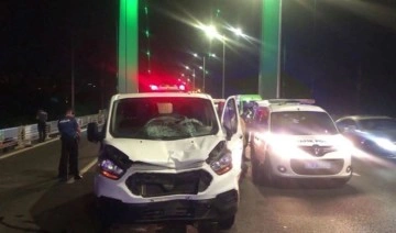 Fatih Sultan Mehmet Köprüsü'nde 'dur' ihtarına uymayan sürücü polislere çarptı: 2 yar