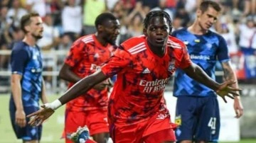 F.Bahçe'nin rakibi Dinamo Kiev, Lyon'a mağlup oldu