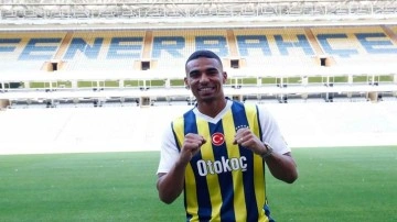 Fenerbahçe Alexander Djiku’yu kadrosuna kattığını açıkladı