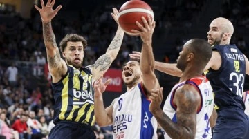 Fenerbahçe Beko'yu yenen Anadolu Efes finale yükseldi