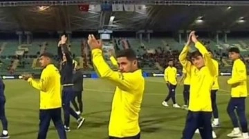 Fenerbahçe takımı stada geldi