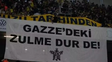 Fenerbahçe tribünlerinden Filistin’e destek