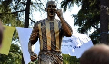 Fenerbahçe'de 'Alex'in heykelini kaldırın' başvurusu