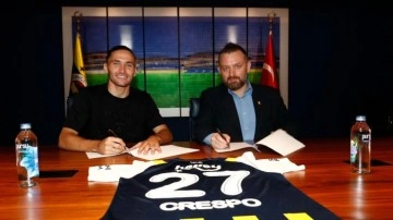 Fenerbahçe'de iç transfer! Yıldız oyuncunun sözleşmesi uzatıldı